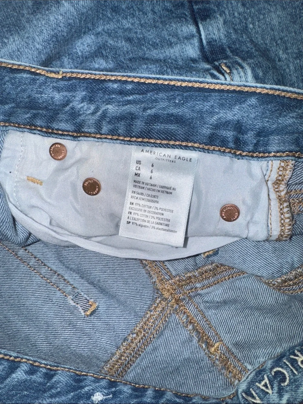 American Eagle Distressed High-Rise Denim Shorts - 90’s Boyfriend Fit - Picture 4 of 4